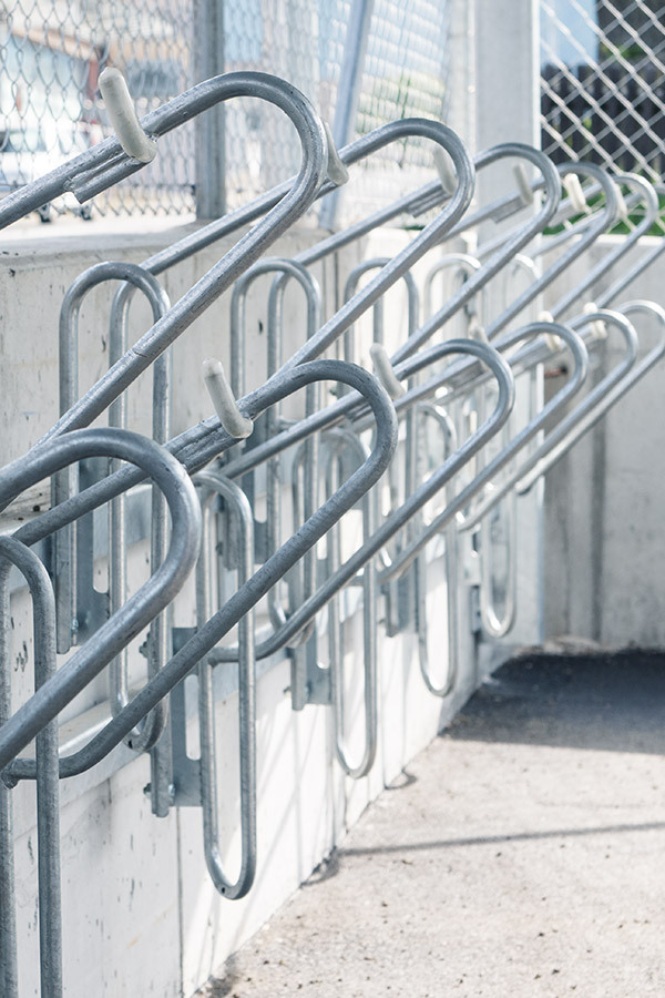 velounterstand-velostaender-schule.jpg