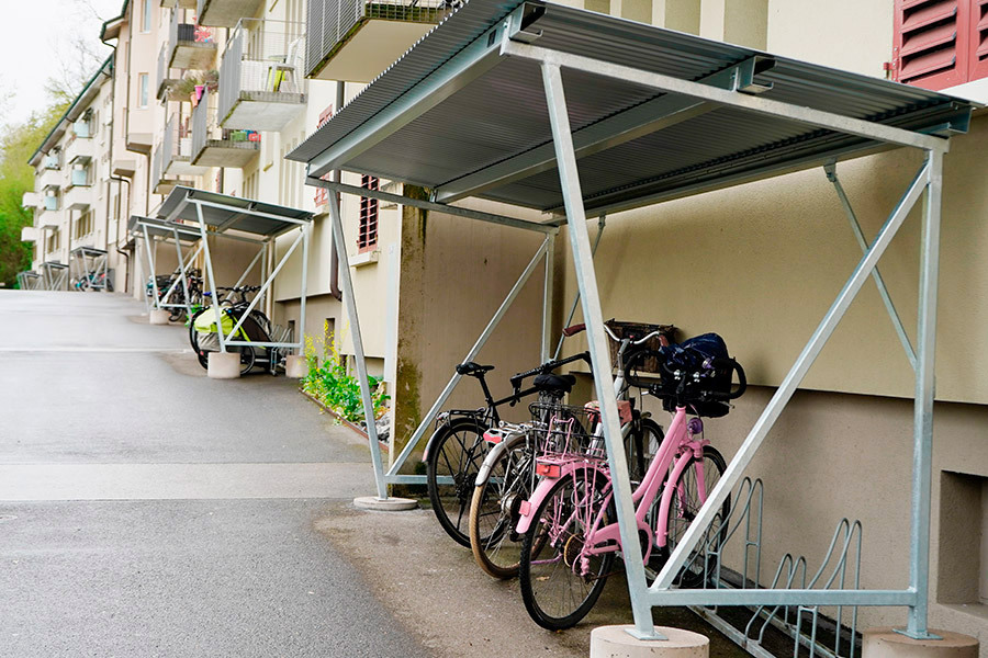 stabiler-velostaender-mit-dach.jpg